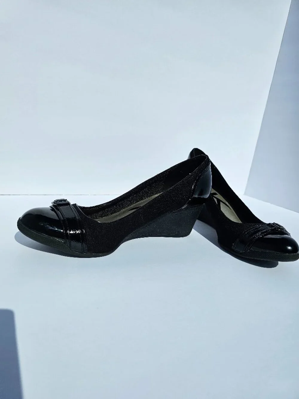 MK /  Size 8 / Black